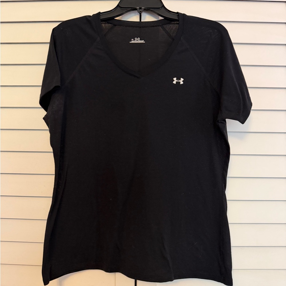 🖤 Under Armour Women’s Large Black Short Sleeve T-Shirt Good Used Condition 🖤